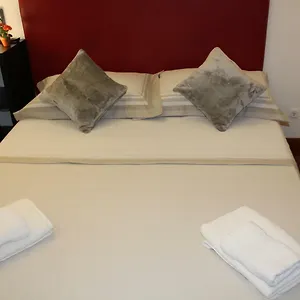 https://affittacamere-sereno.it-romehotels.com